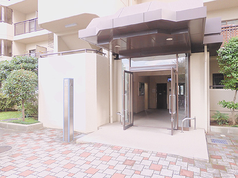 その他共用部　マンションエントランスです。