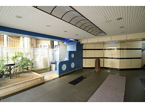 エントランス　ホール②