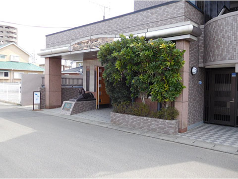 エントランス　オートロック設備のあるエントランス