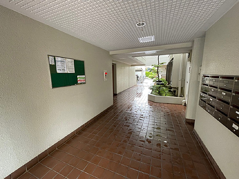 エントランス　エントランスホール