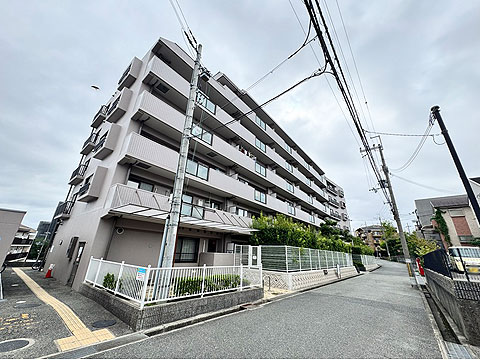 現地外観写真 西棟