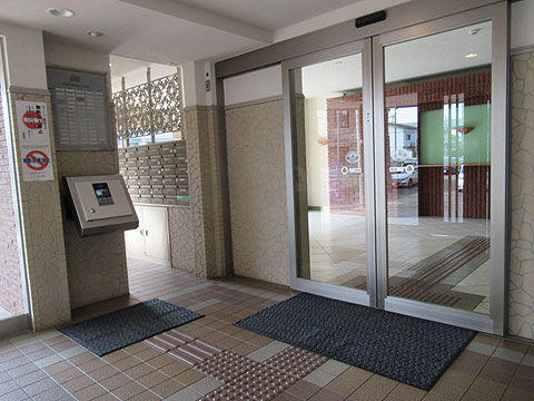 エントランス　エントランス　オートロック