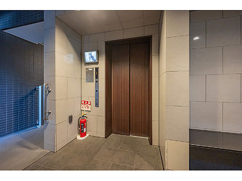 ロビー エレベーター