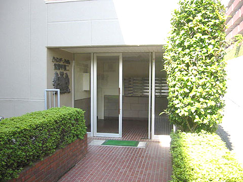 駐車場　エントランス