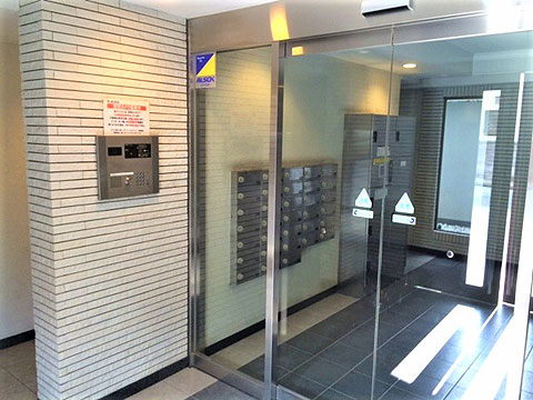 エントランス　風除室（オートロック機能）