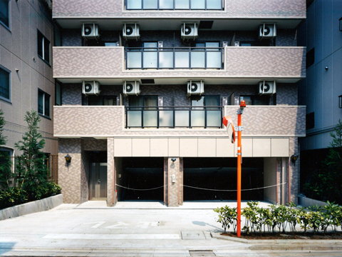 その他共用部 駐車場入口