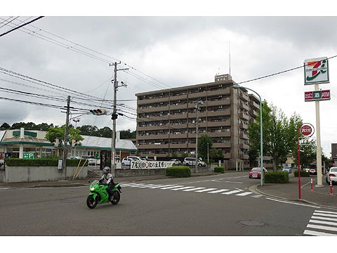 その他共用部 現地目の前にバス停設置(宮城交通バス 虹の丘2