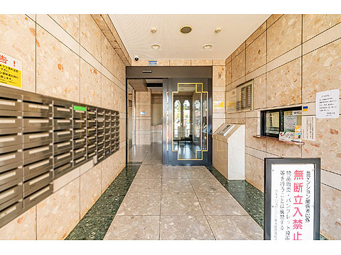 エントランス　風除室