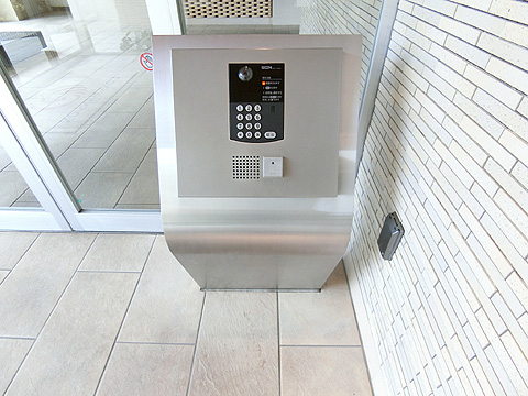 エントランス　オートロック操作盤
