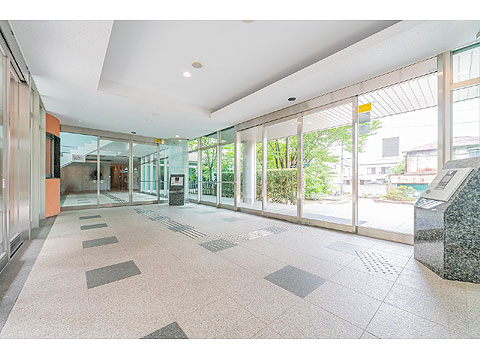 エントランス　風除室