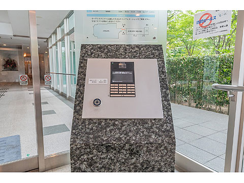 エントランス　オートロック