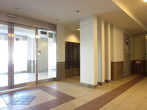 エントランス　エントランスホール
