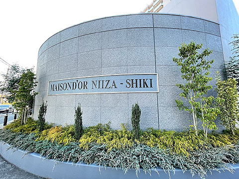 エントランス エントランス外