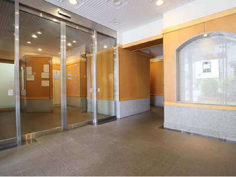 エントランス　風除室