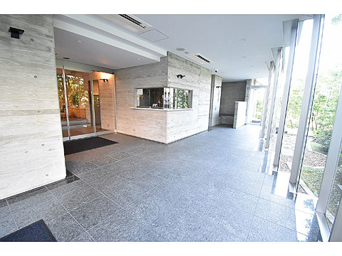 エントランス　マンションエントランス