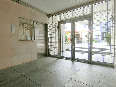 エントランス　エントランスホール