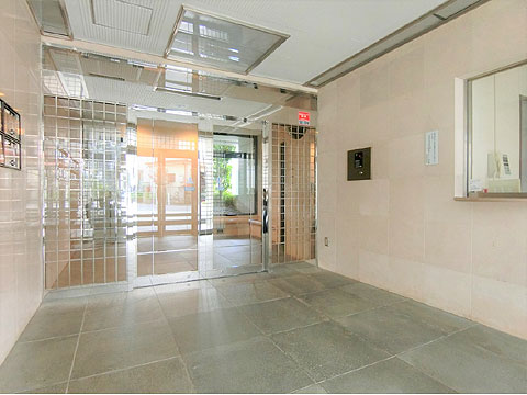 エントランス　エントランスホール