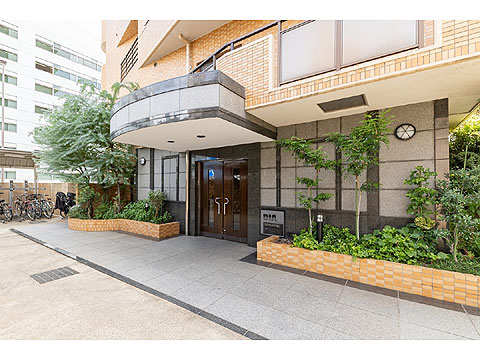 現地外観写真 エントランス外観