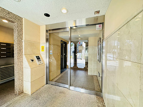 エントランス　エントランス内