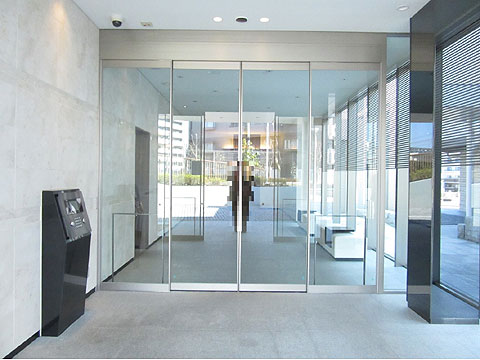 エントランス エントランス(オートロック)