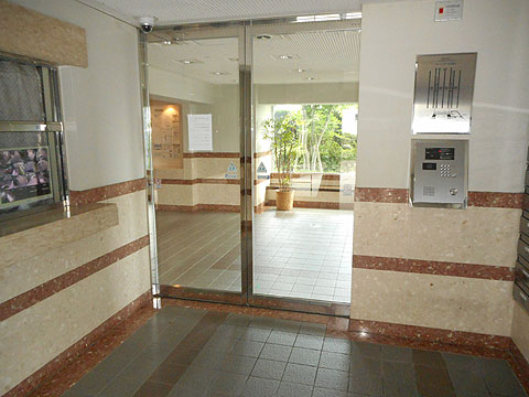 エントランス　エントランスのオートロック