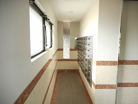 その他共用部　メールボックス（マンション１階）