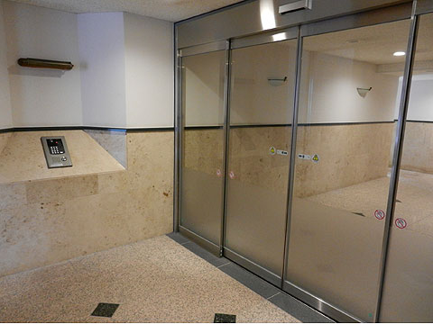 エントランス エントランス