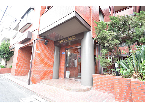 現地外観写真　エントランス