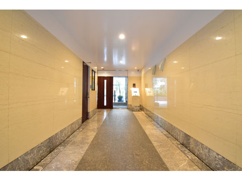 エントランス　エントランスホール