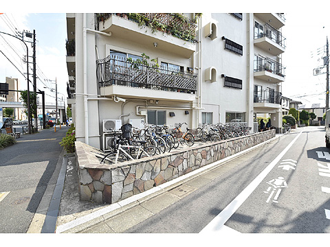 現地外観写真 駐輪場