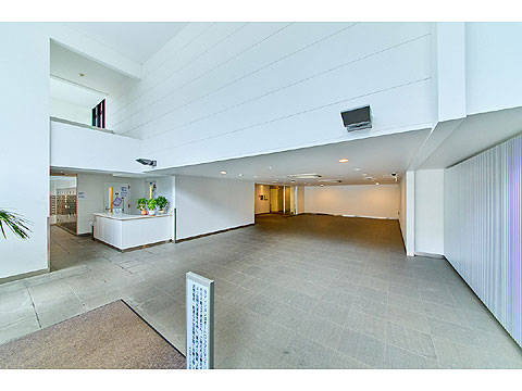 エントランス　エントランスホール