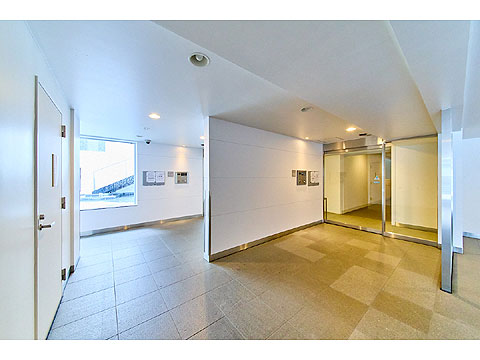 エントランス　エントランスホール