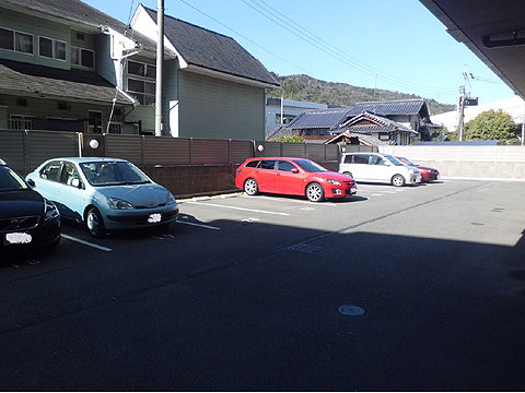 その他共用部　敷地内平面式駐車場