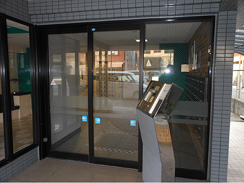 その他共用部　エントランス：オートロック部