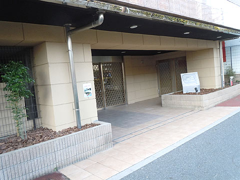 エントランス　外観
