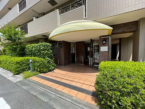 エントランス　エントランス外観