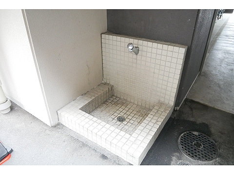 その他共用部 アウトドア用品や、ペットの散歩帰りに足を洗うこ