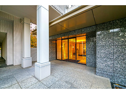 エントランス　現地エントランス