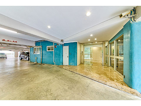 エントランス　エントランス外