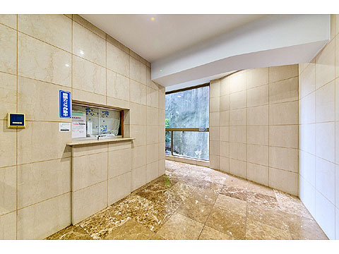 エントランス　エントランス内