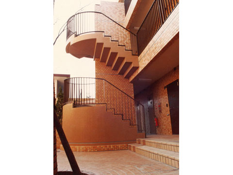 その他共用部　中庭・階段