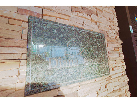 エントランス 館銘板