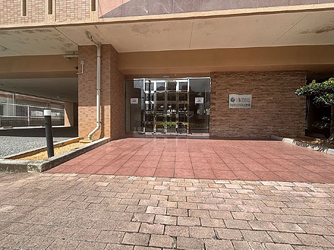 エントランス　エントランス