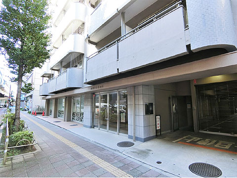 現地外観写真 エントランス外観