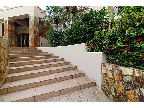 エントランス　IMG_9062