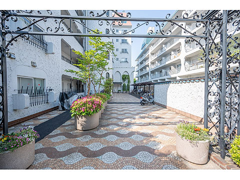 エントランス マンション外観