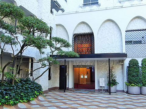 エントランス 夜間オートロック付エントランス