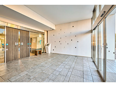 エントランス ブ