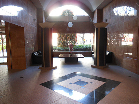 ロビー 1階ロビー