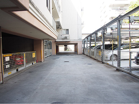 その他共用部 敷地内駐車場